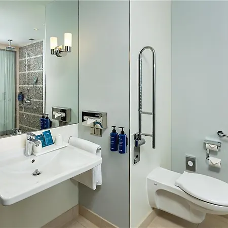 Hotel Radisson Blu Media Harbour Hotel, 4*