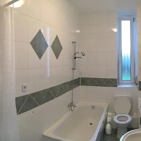 Apartment Messewohnungen Duesseldorf Koeln *