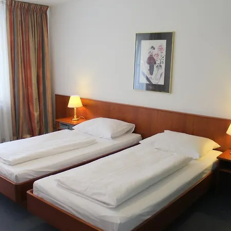 Acon 3* Dusseldorf