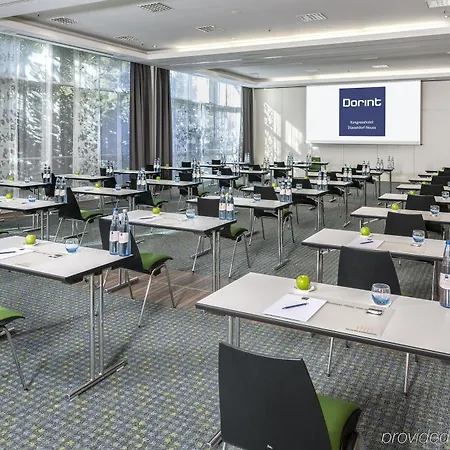 Novotel West Hotel 4*