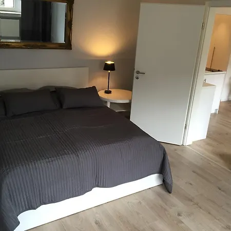 Moltke 120 * Düsseldorf