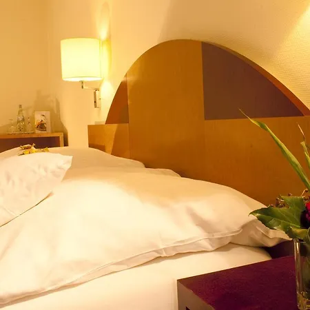 Hotel Rolandsburg 4*