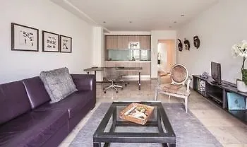 Burns Art & Culture 4* דיסלדורף