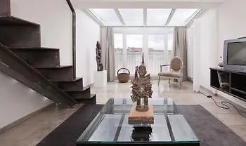 Burns Art & Culture מלון דיסלדורף