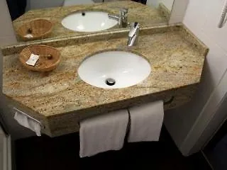 City Hotel Duesseldorf 3*