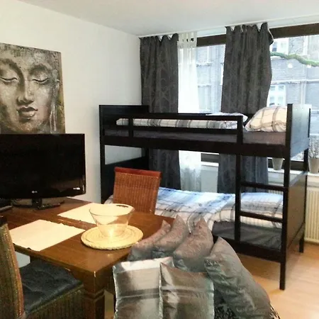 Uni Lofts 아파트