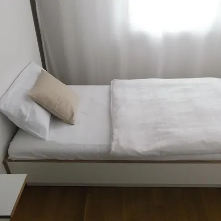 Art Ufer 3* Дюссельдорф