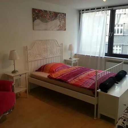 아파트 Uni Lofts 뒤셀도르프