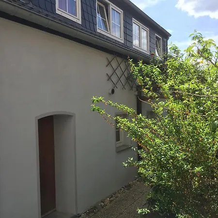 Ferienwohnung Am Schloss Eller - Am Dammsteg Apartment *