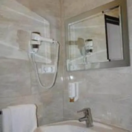 Concorde Ascot Hotel