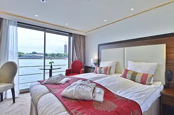 Faircruise Business Hotelship 4*