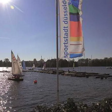Hotel Dormero Duesseldorf 4*