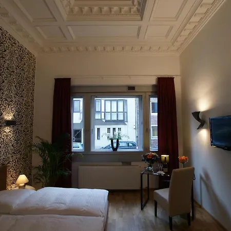 Stern Hotel 3*