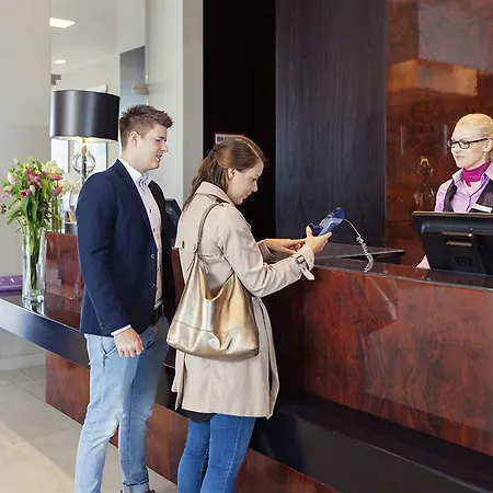 Der Valk Hotel 4*