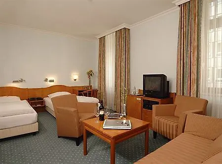 Hotel B-hotel 3*