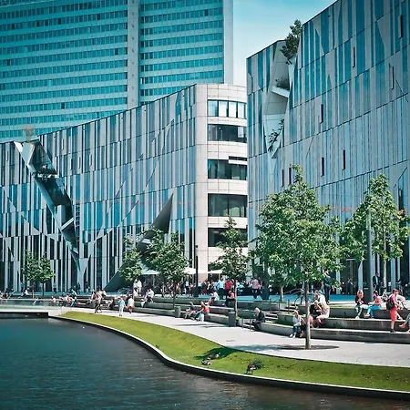 Avi City Bighouse Apartment Dusseldorf