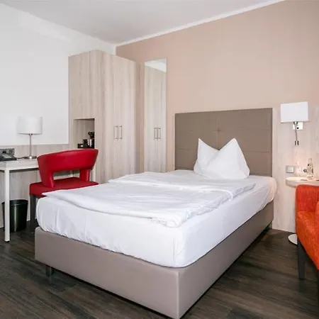 City Hotel Ratingen 3*