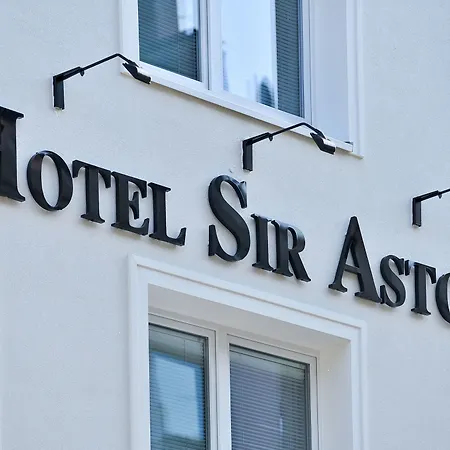 Sir&lady Astor