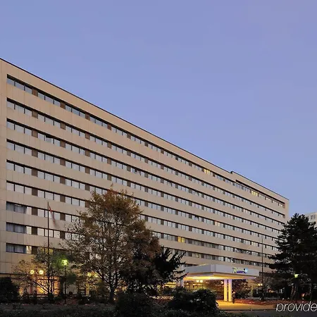 Hotel Radisson Blu Conference Hotel, 4*