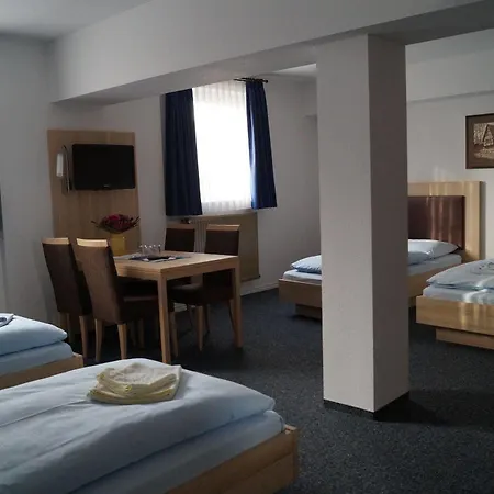 Otel Am Vogelsanger Weg