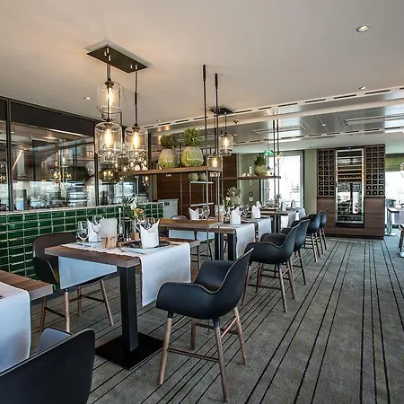 Fairtours Hotelschiff Asara***** * Düsseldorf