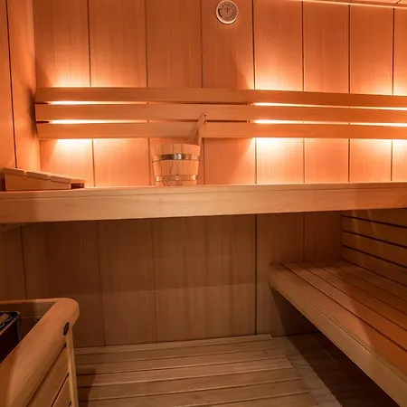 Botel Fairtours Hotelschiff Asara***** *