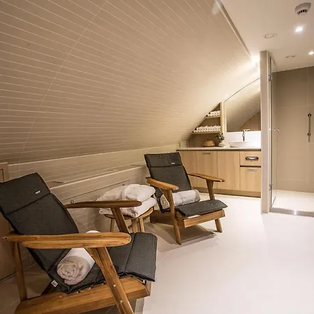 Botel Fairtours Hotelschiff Asara***** Düsseldorf