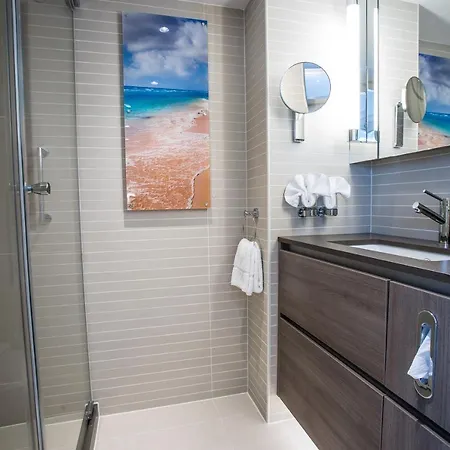 Fairtours Hotelschiff Asara***** * Düsseldorf