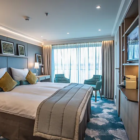 Botel Fairtours Hotelschiff Asara*****