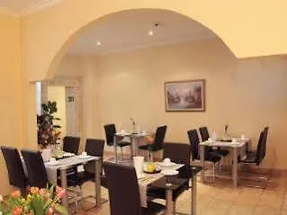 Hotel Ariana 2*