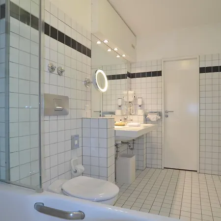 Rolandsburg Hotel 4*