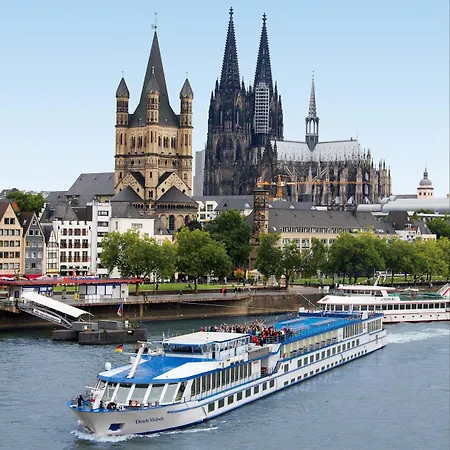 Botel Fairtours Hotelschiff Dutch Melody *