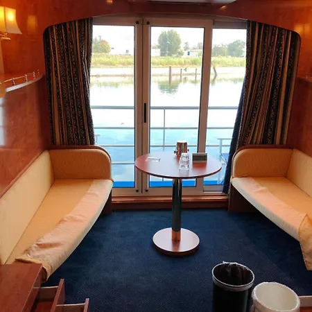 Fairtours Hotelschiff Dutch Melody Düsseldorf