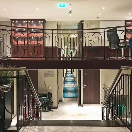 Bateau-hôtel Select Ms Charles Dickens - 5*