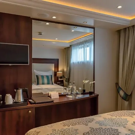 Bateau-hôtel Select Ms Charles Dickens - 5*