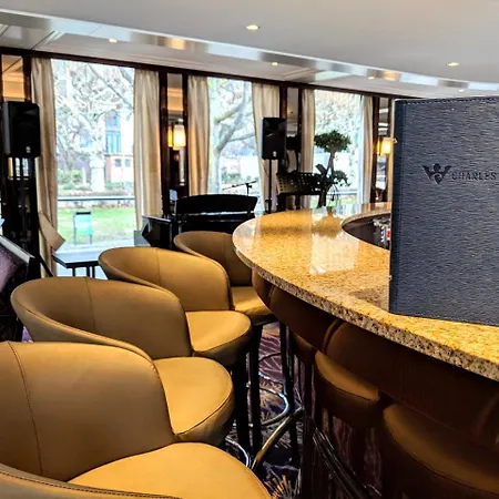 Select Ms Charles Dickens - Bateau-hôtel Düsseldorf