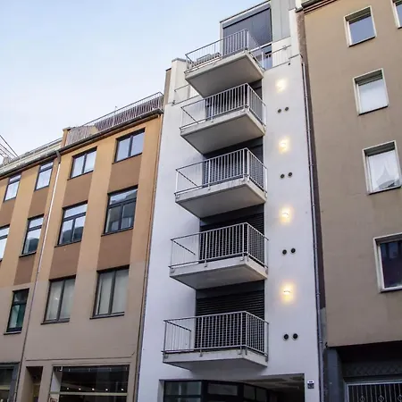 Bluestone Boarding Апарт-отель