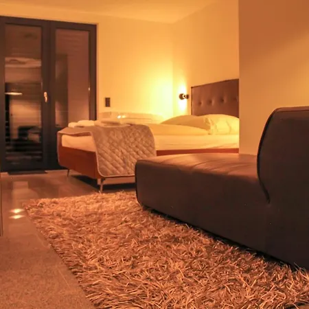Bluestone Boarding 4* Дюссельдорф