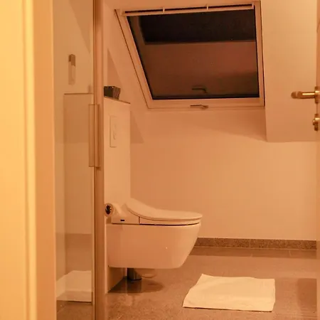 Bluestone Boarding Апарт-отель