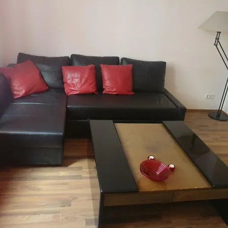 Kronenstrasse Apartment *