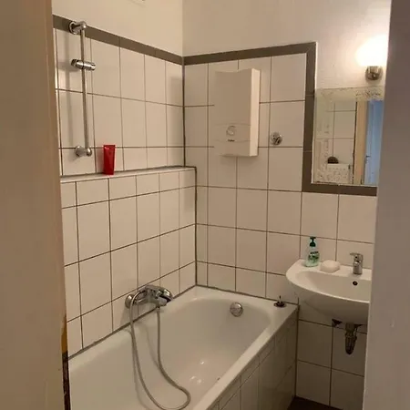 Schone 3 Neben Flughafen * Düsseldorf