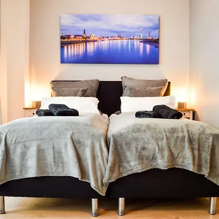 Centerapartments Tonhallenstrasse Apartahotel 4*
