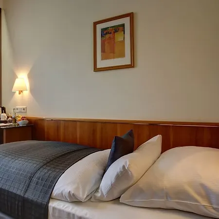 Trip Esplanade, Hotell Düsseldorf