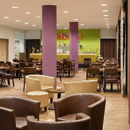 Holiday Express - City North By Ihg Hotel 3*