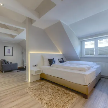 아파트호텔 Living Am Carlsplatz 4*