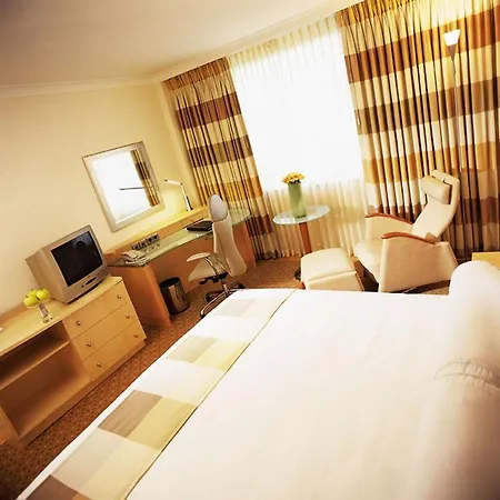 מלון Hilton 5*