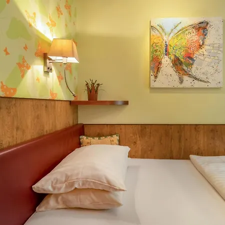 Arosa Oberkassel 3*