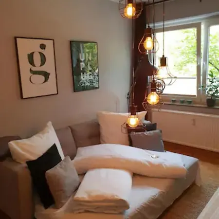 Appartement Stylisch-gemuetliche 70qm Im Zentralen D-derendorf *