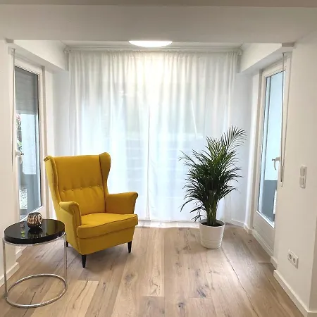 Appartement Exklusive 104 M2 Direkt Am Rhein 1 Km Von Der Messe *