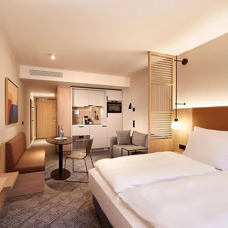 Adina Hotel 4*